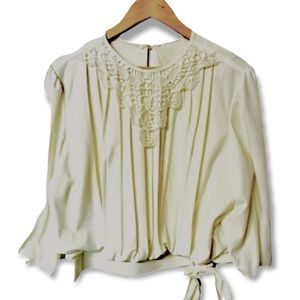 Bonnell vintage prairie chic pleated long sleeve w/intricate lace neck #71